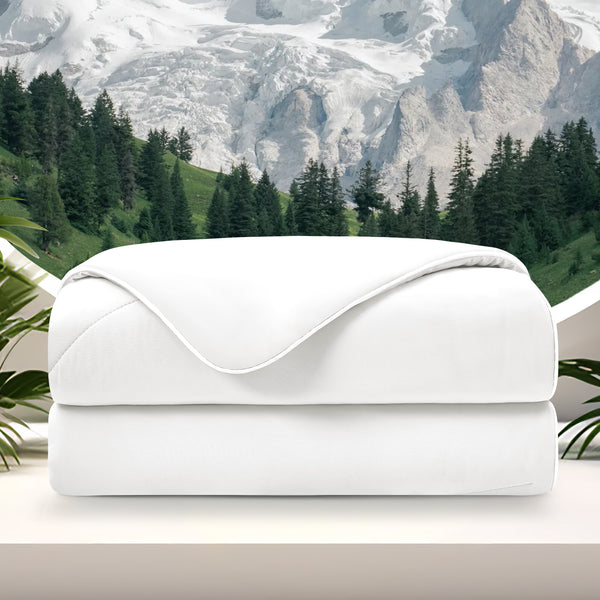 TEXARTIST Cooling Blanket for Hot Sleepers, Cooling Comforter Queen Size, Cold Blanket Summer Lightweight Breathable Soft Comforter to Stay Ice Cool for Night Sweats, Machine Washable White (90"x90")